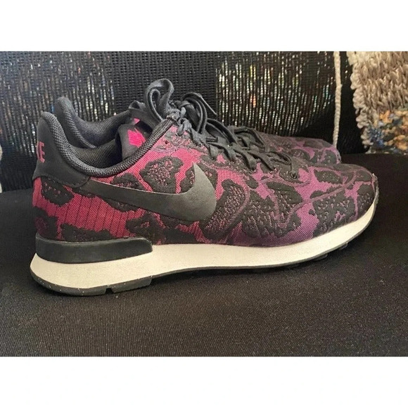 Nike  Womens Internationalist Athletic Black US 6 Lace-Up Sneakers Colorful - Picture 11 of 12